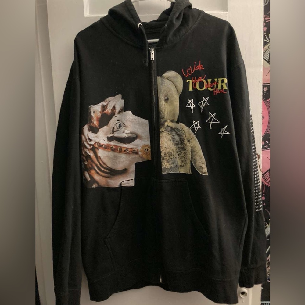from size M, L and XL shirts jackets and hoodies